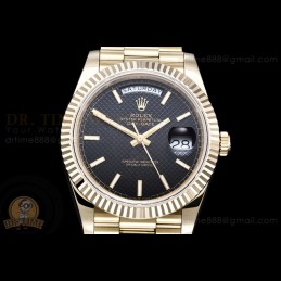 Day-Date 40mm 904L YG...